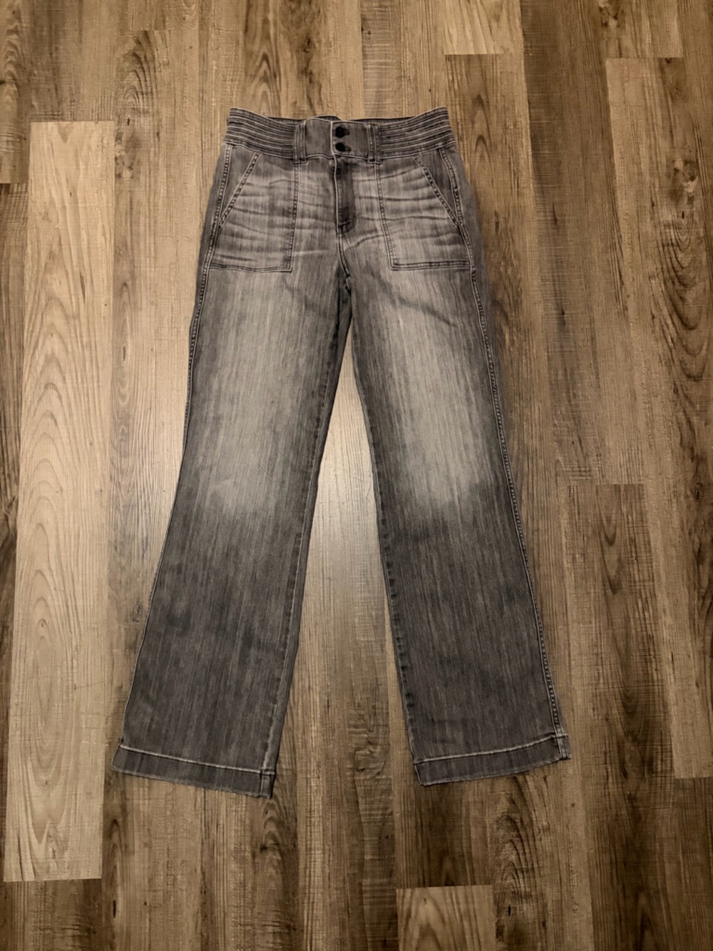 WHITEHOUSEBLACKMARKET Grey super HIGH WAIST Wash Straight-Leg Jeans